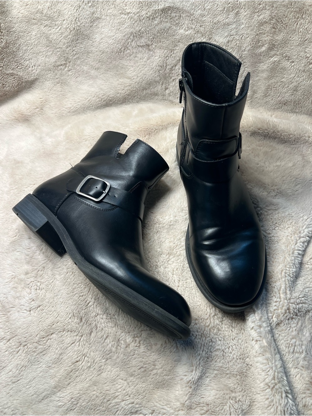 Frye and Co. "Cormac" motorcycle ankle boots womens 8.5